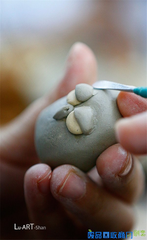 查看《泥塑猫头鹰的制作教程》原图，原图尺寸：600x981