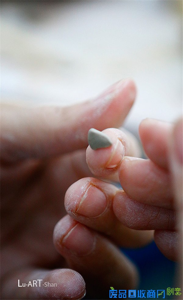 查看《泥塑猫头鹰的制作教程》原图，原图尺寸：600x981