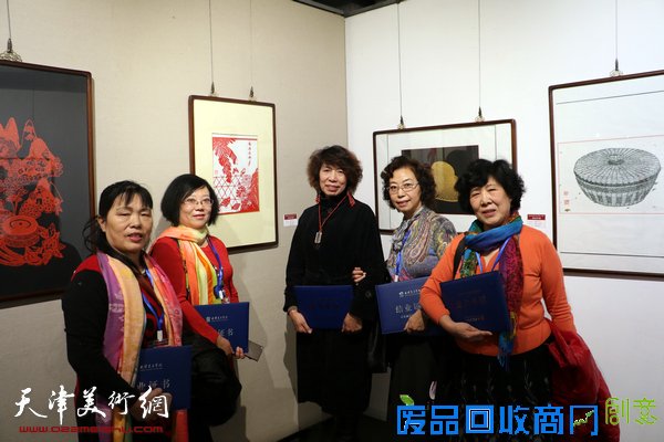 天津美院剪纸艺术结业展