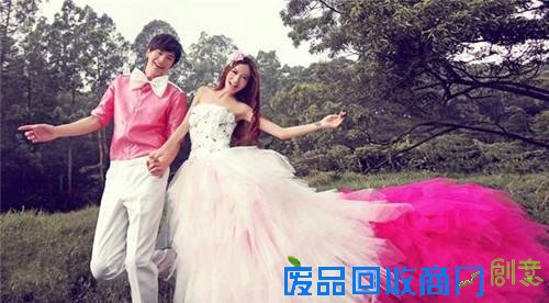 新郎新娘婚纱照片欣赏 怎样拍出唯美的婚纱照