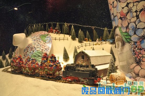 创意之惊喜：国外商场的圣诞美陈节日氛围浓郁