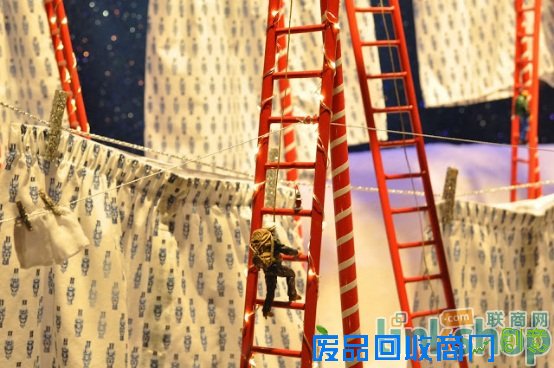 创意之惊喜：国外商场的圣诞美陈节日氛围浓郁