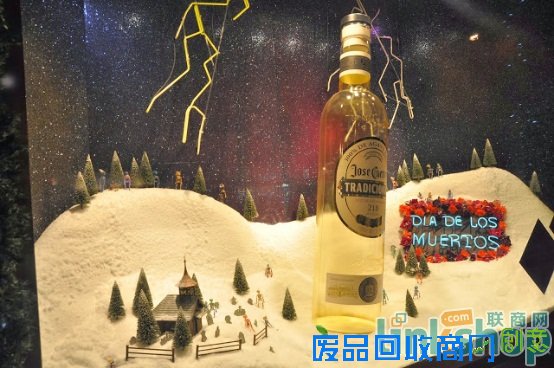 创意之惊喜：国外商场的圣诞美陈节日氛围浓郁