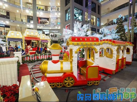 创意之惊喜：国外商场的圣诞美陈节日氛围浓郁