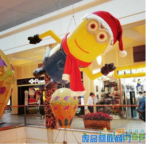 创意之惊喜：国外商场的圣诞美陈节日氛围浓郁