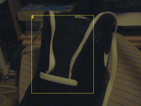 鞋带由里向外穿