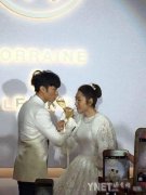 古巨基补摆婚宴众星云集 唯美婚纱照曝光