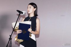 周冬雨任电影节形象大使 表情可爱（组图）