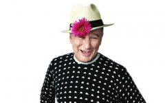 他把悲伤留给自己(图)