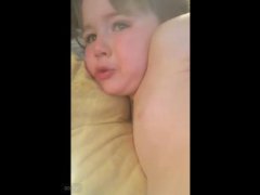 3岁正太心疼流浪汉而伤心欲绝 要培养孩子善良的能力【图】