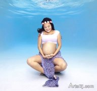 美摄影师拍摄唯美孕妇水下写真照