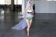 10万年轻人涌进长春动漫节 辣妹都是挺拼(图)