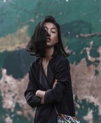 澳洲亚裔女一夜成名：论网红如何自我运作