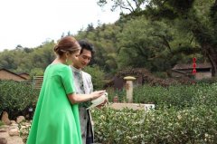 克欣诺娜赞政和生态美 导演田七倡导低碳拍摄