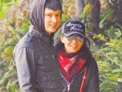 51岁张曼玉与小15岁男友分手 面容憔悴显伤感（图）(1)