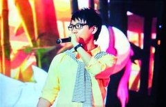 动漫歌曲不再“小儿科”(图)