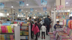 书店成了学生充电好去处