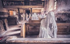 城市探险:波兰摄影师记录废弃建筑怪诞荒凉之美(高清组图)