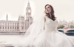 大码模特性感婚纱照