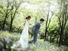 八月照相馆深度全面剖析几月拍婚纱照好