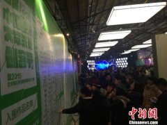 3000余件创意作品角逐首届兰州大学生创客节(图)