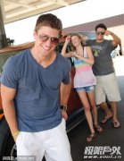 人像摄影摆姿技巧大全