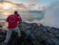 美摄影师冒死拍摄火山喷发壮景(高清组图)