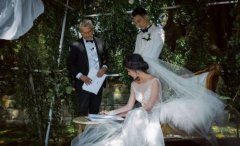 “台湾第一帅”澳洲庄园大婚 250位亲友见证唯美婚纱照曝光