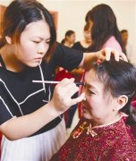 圆“老宝贝”婚纱梦(组图)