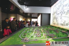 【视觉玉林】玉林市民在玉林市博物馆寻根溯源