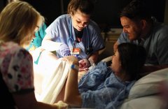 生命诞生的奇迹！美摄影师镜头记录孕妇“生产日记”