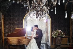 八月照相馆介绍什么样的内景婚纱照最好看