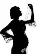 学会这几点，在家也能拍出唯美孕妇照