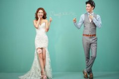八月照相馆告诉您唯美婚纱照片也可以这样拍