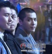 吴亦凡偷瞄宁泽涛动图曝光眼神暧昧 胡歌成电灯泡好碍事