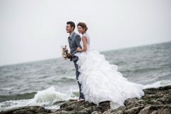 海景婚纱照的沟通经典场景怎能少了美丽的沙滩呢？