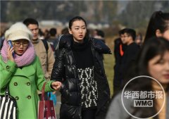 四川省2016艺考开考 帅哥美女云集(组图)