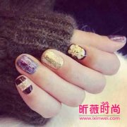 美甲和毛衣搭配更配哦