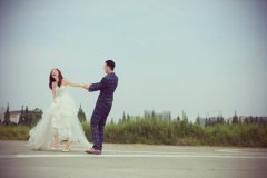 2015年玩的就是个性 婚纱照就要这么拍