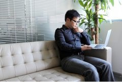 中国旅游新闻网：摄影师环游60国拍女性写真 绘制美女地图