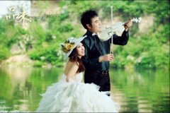 北京婚纱摄影夏天拍婚纱照该选择什么样的婚纱