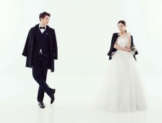 拍婚纱照如何微笑才更美