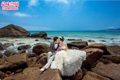 在青岛拍效果好的海景婚纱照 选婚纱很重要
