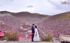 85后重庆夫妻 要拍56个民族婚纱照