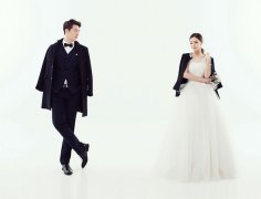 北京婚纱摄影；拍婚纱照如何微笑才更美