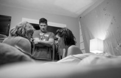 美摄影师镜头记录孕妇“生产日记”[组图]