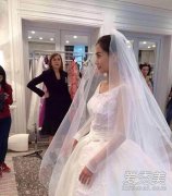 Baby黄晓明10月完婚 法国拍婚纱照采购家具(1)