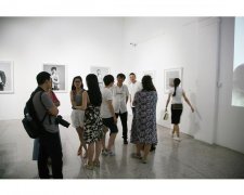 鲁美摄影系优秀毕业作品在零艺术中心展出