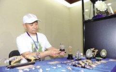 花丝镶嵌制作技艺：制作皇家饰品的手工技艺