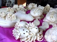 高密农民蒸大饽饽喜迎春节 保持原味坚持手工制作